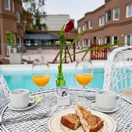 Pro Hotel Пилар Экстерьер фото