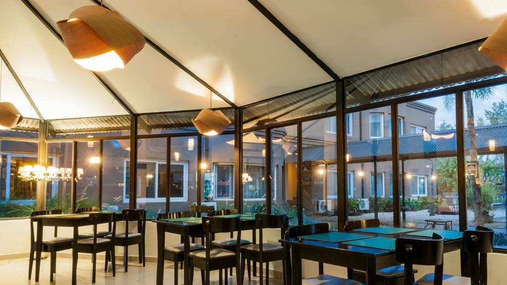Pro Hotel Пилар Экстерьер фото